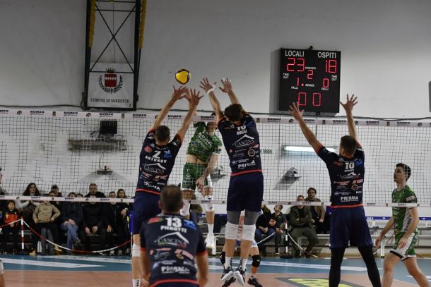 Taranto sconfitto a Sorrento, domenica prossima al Palafiom arriva Ravenna