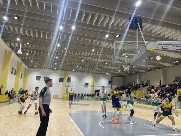 Sabato al Palafiom Santa Rita Taranto-Bernalda. Comincia il rush finale per un posto nei playoff