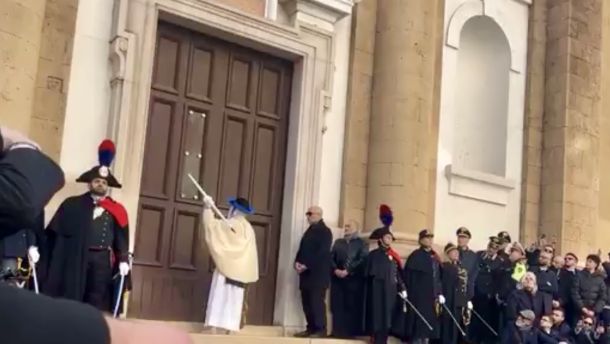 Settimana Santa, con la “bussata” della troccola cala il sipario sui Riti