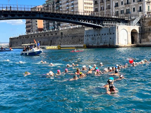 Taranto, tornano i campioni del nuoto