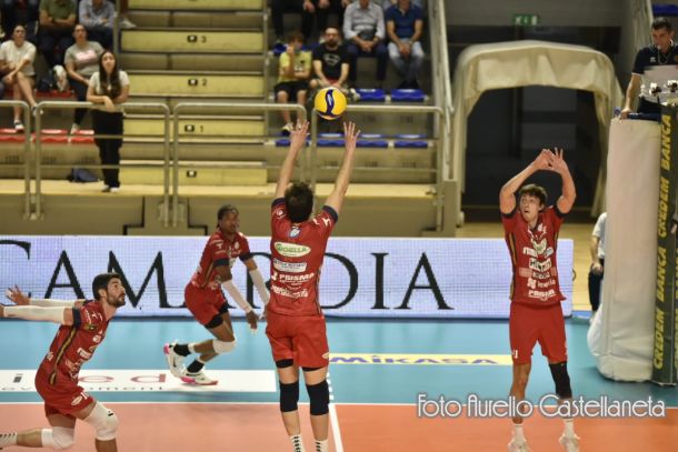 Volley, Prisma Taranto perde ancora al tie break