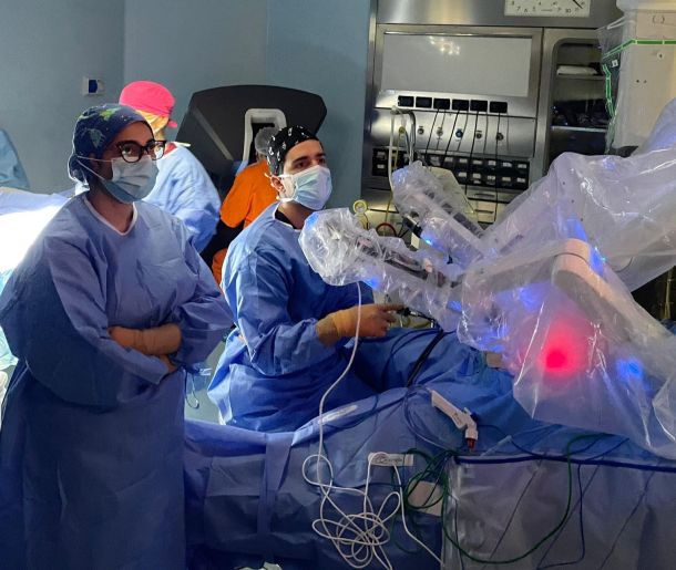 Chirurgia mininvasiva, innovativo intervento al SS. Annunziata di Taranto